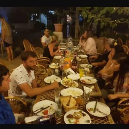 Palamutbuekue Pansiyon Pensiune *